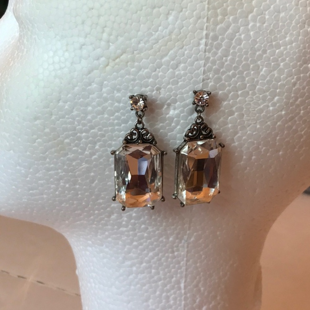 Two Rhinestone earrings - Picture 4 of 7